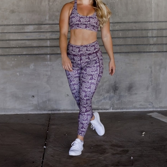 Feed Me Fight Me Pants - Feed Me Fight Me Tiki Print Leggings